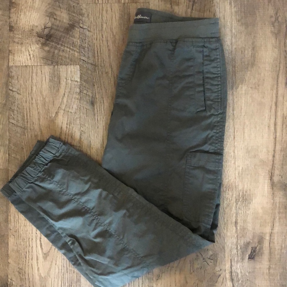 {Eddie Bauer} Olive Cargo Joggers